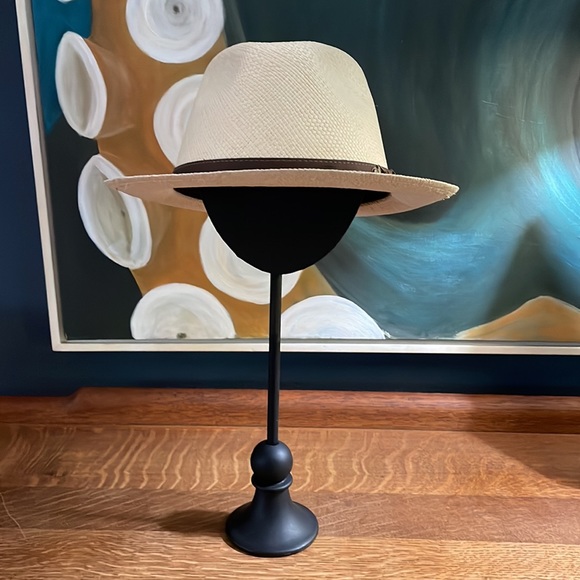 Paper and Wood Hat Display - Picture 8 of 8